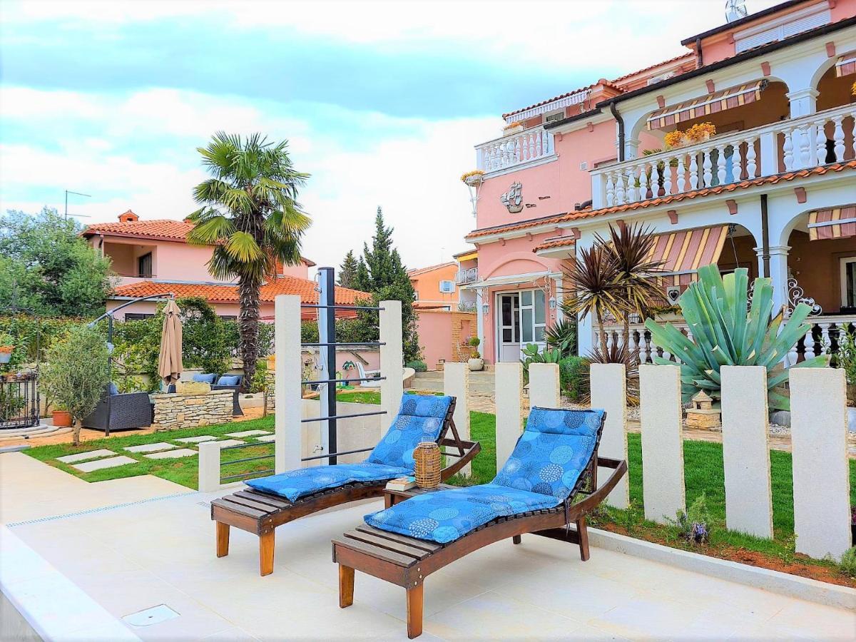Apartment Villa Engel With Pool Poreč Exteriör bild